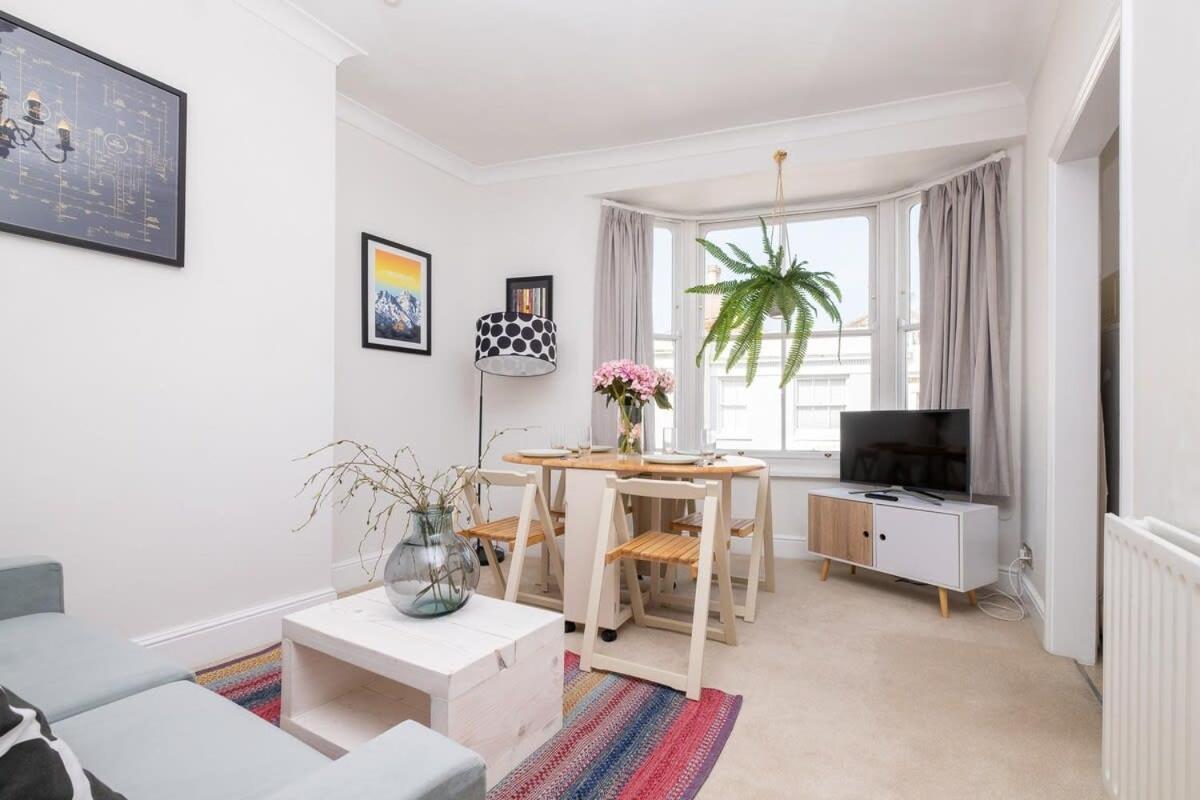 Host & - Guildford Apartment *